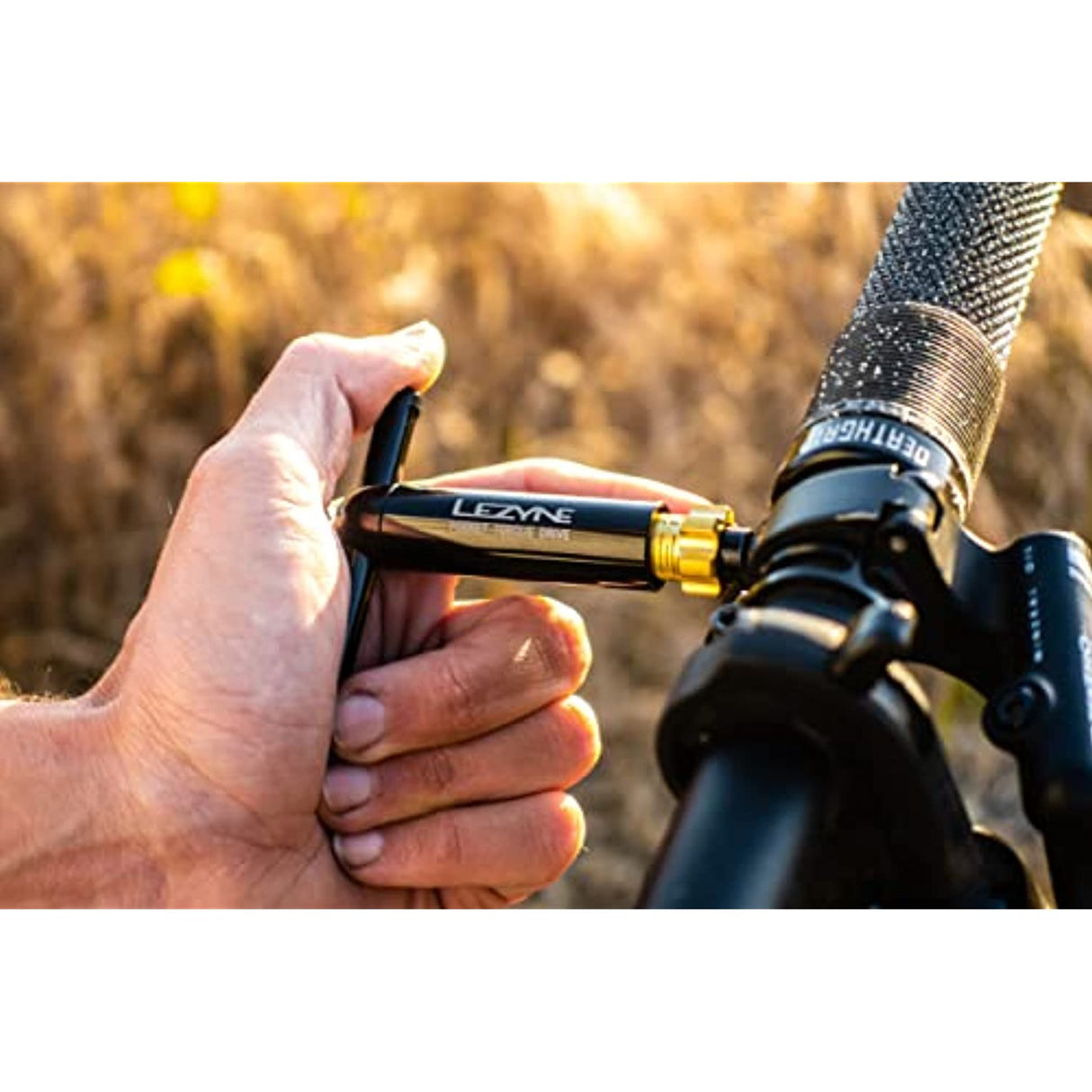 LEZYNE Pocket Torque Drive Bicycle Multi-tool, Pre-Calibrated Torsion Ratchet Torque Wrench, Includes Six Hardened Steel bits, EVA Case, Portable, Easy-to-use Bike Torque Wrench