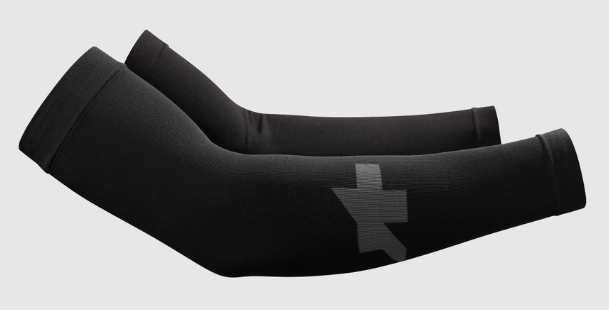 Assos Spring Fall Arm Warmers EVO Cycling Black Size II Sporting Goods > Cycling > Cycling Clothing > Arm, Knee & Leg Warmers Assos ASSOS