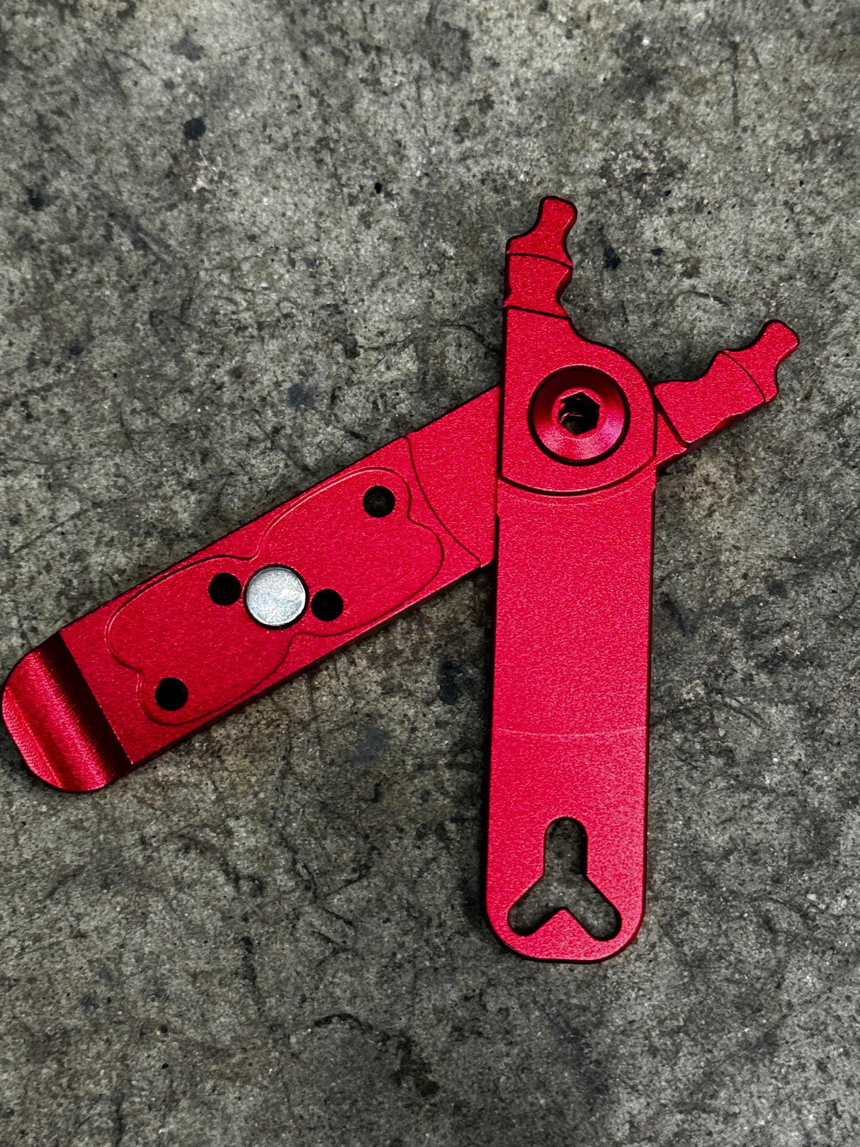 Portable Bicycle Chain Plier Tool Missing Master Link Tool Red