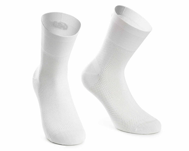 Assos GT Socks Cycling Holy White Size I Sporting Goods > Cycling > Cycling Clothing > Socks Assos ASSOS