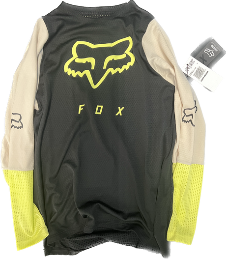 Fox Defend Long Sleeve Mountain Bike Jersey- Youth Medium - Black Sporting Goods > Cycling > Cycling Clothing > Jerseys Cycling Jerseys Fox